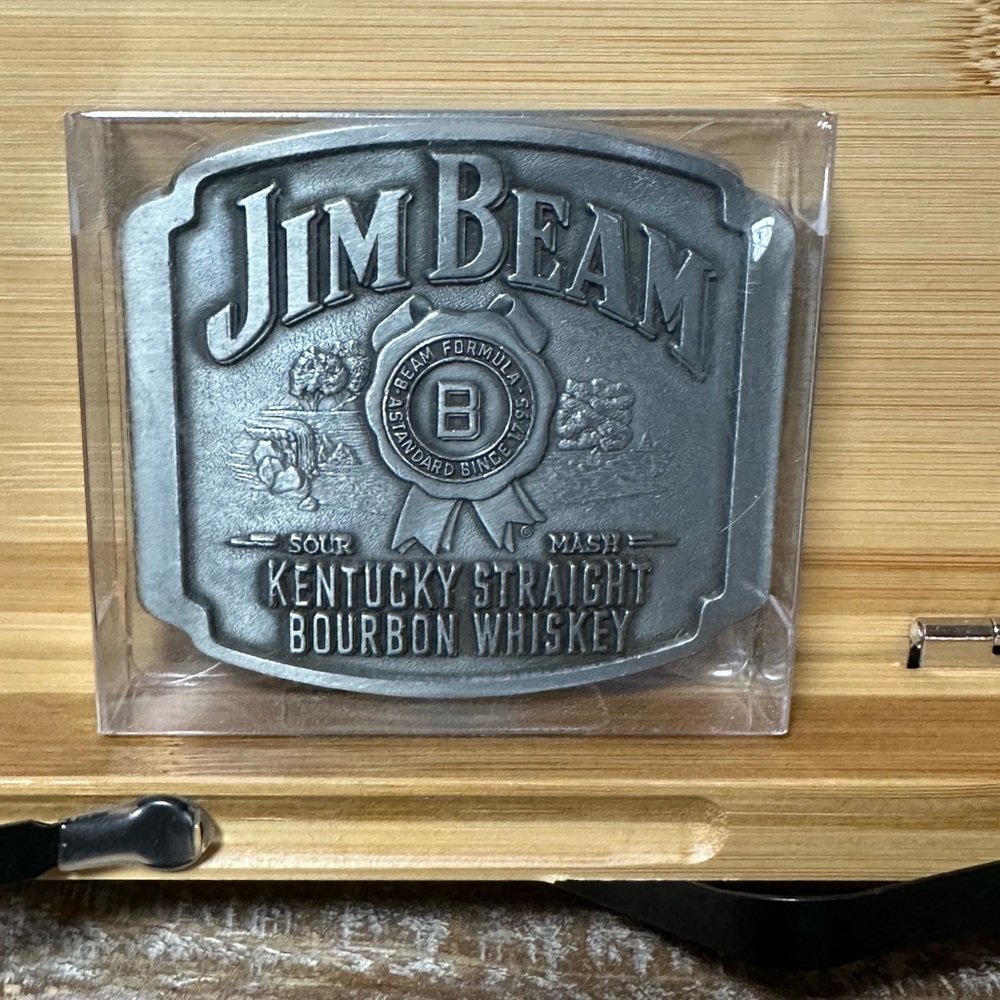 Jim Beam Kentucky Straight Bourbon Whiskey Pewter Belt Buckle New in Package